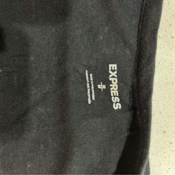 Plaid sleeveless shell, size medium by Express - Picture 4 of 4